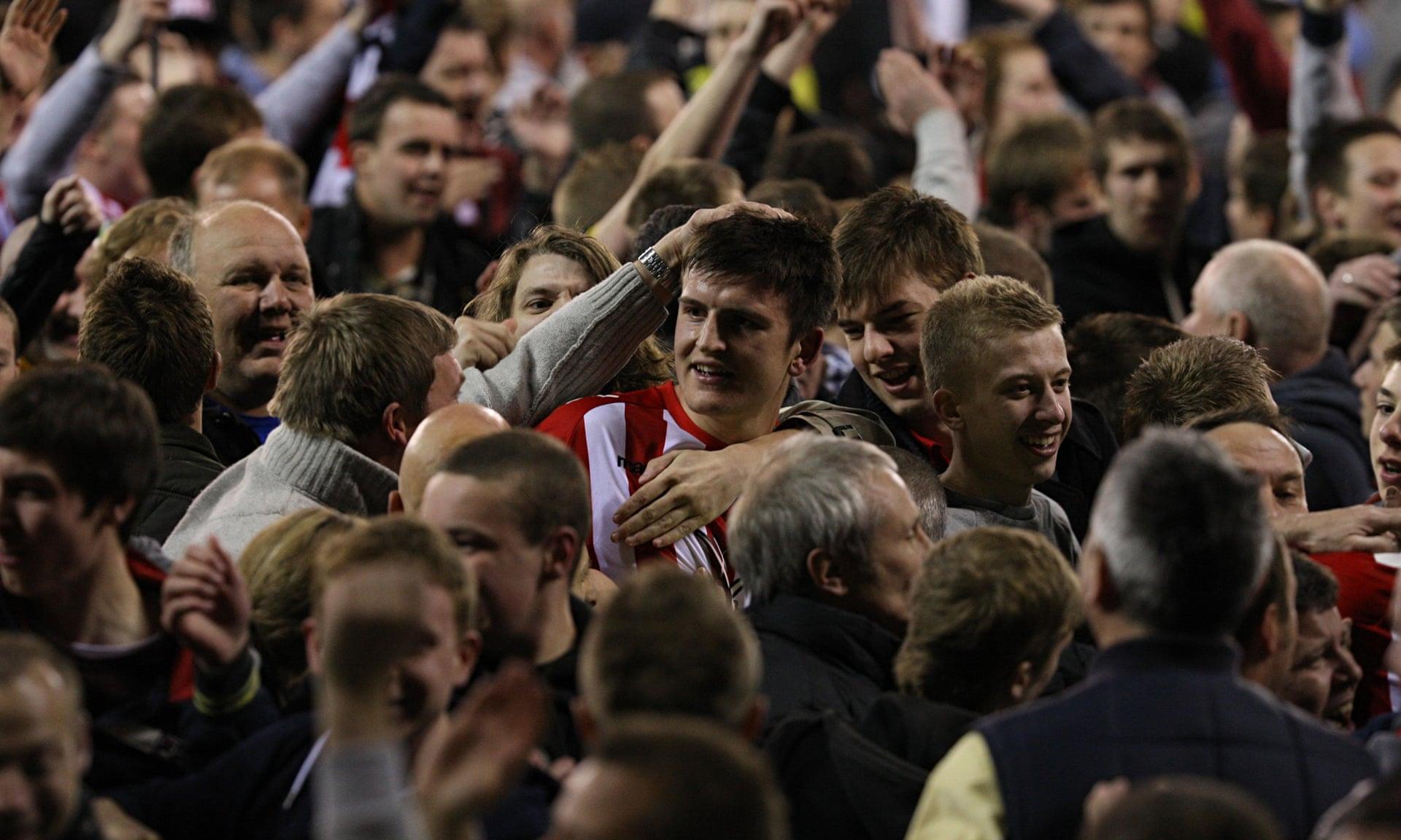 每當夜深人 每當夜深人